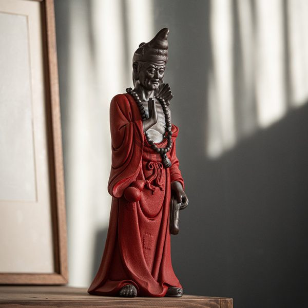 Thác khói trầm hương tượng Phật Tế Công