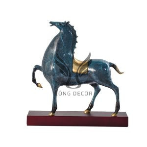 Mua quà tặng khách hàng tượng ngựa bằng đồng